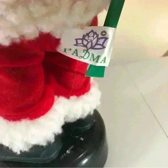 Motion 15”Plastic Santa Claus Musical Figurine Holding Candle Battery Operated - Picture 8 of 12